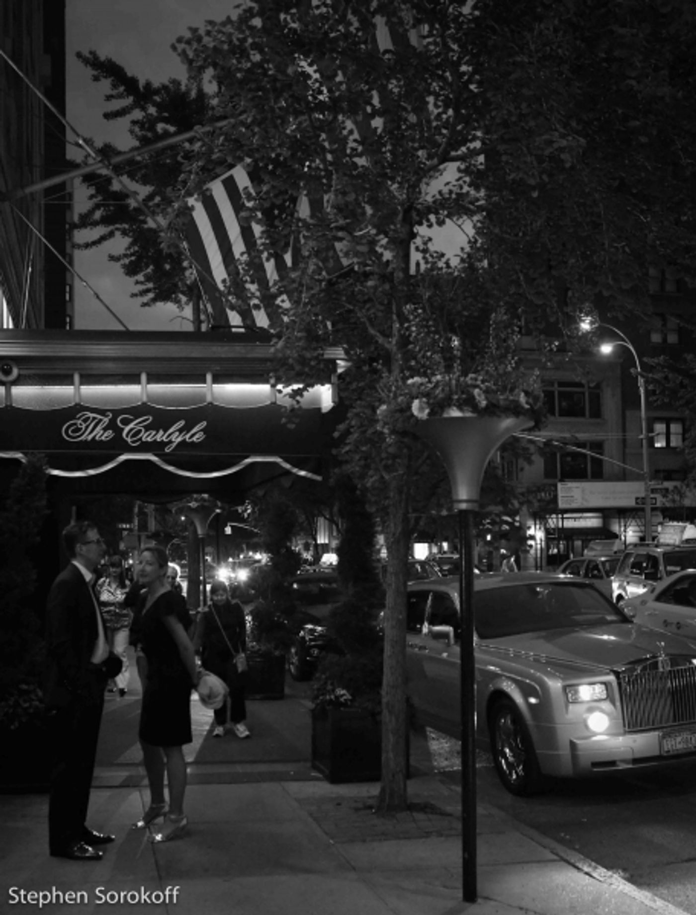 Photo Coverage: Yanna Avis Brings IN LOVE WITH LOVE to Cafe Carlyle Photo Coverage: Yanna Avis Brings IN LOVE WITH LOVE to Cafe Carlyle Image