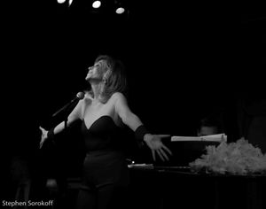 Yanna Avis @ BroadwayWorld Yanna Avis Photo