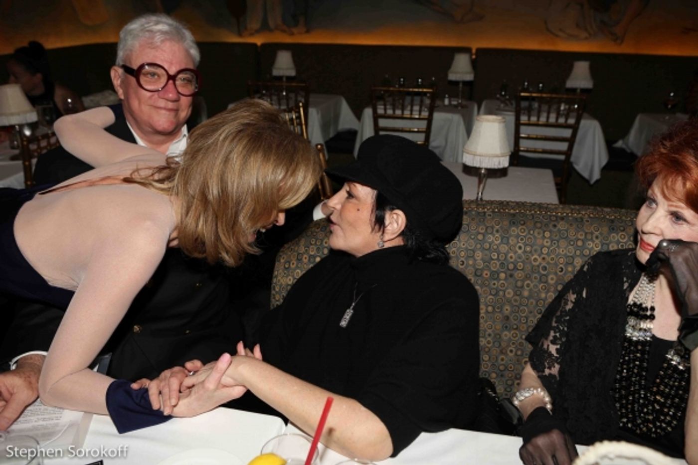 Photo Coverage: Yanna Avis Brings IN LOVE WITH LOVE to Cafe Carlyle Photo Coverage: Yanna Avis Brings IN LOVE WITH LOVE to Cafe Carlyle Image