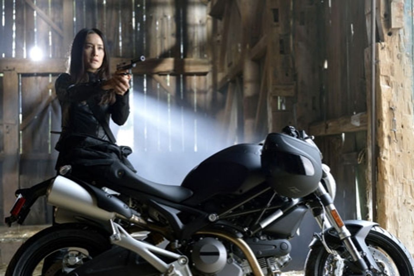 Photo Flash: Next Week's All New NIKITA, Airing 5/17  Image