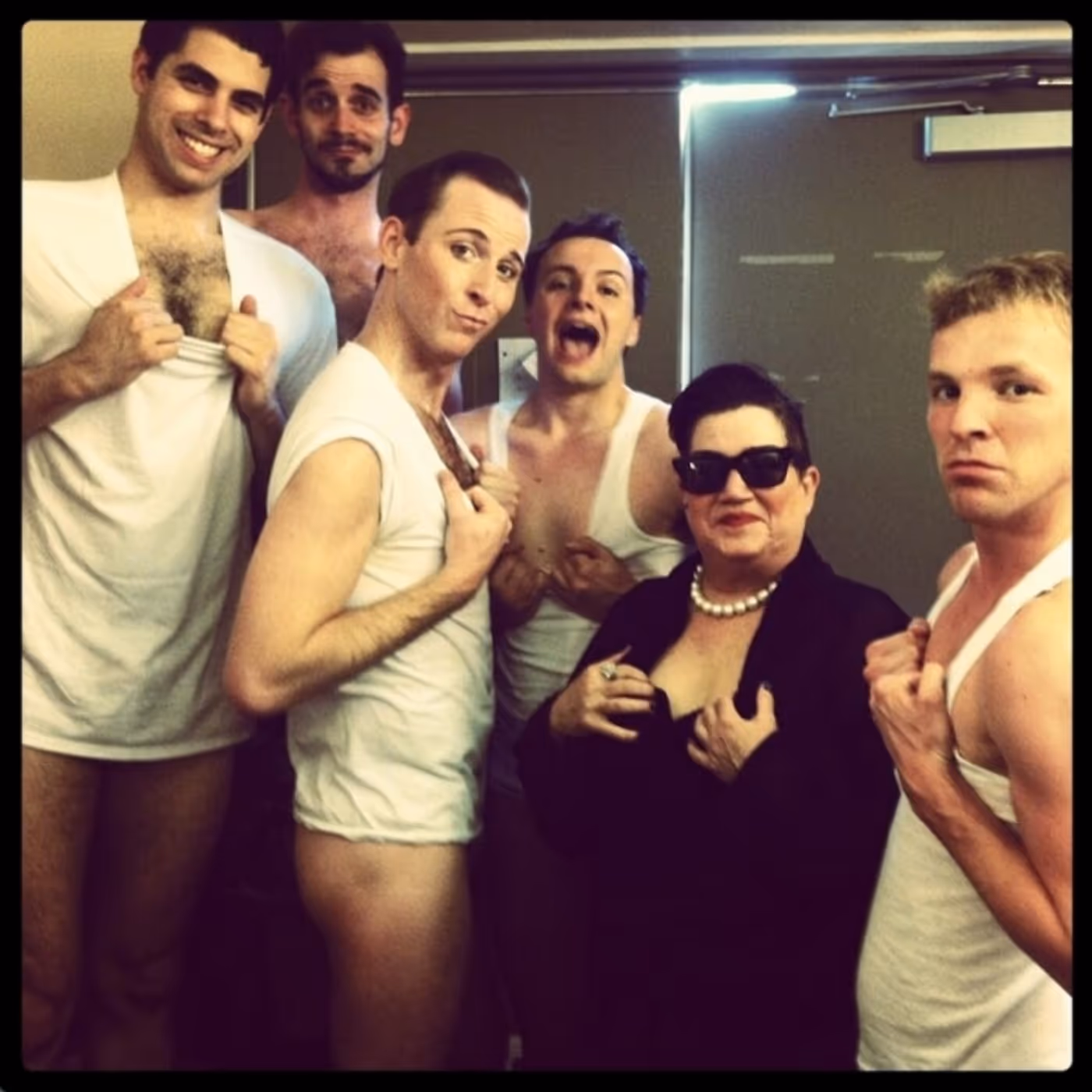 Photo Flash: Saturday Intermission Pics, May 11 - Mother's Day Edition with KINKY BOOTS, CHICAGO, NEWSIES and More! Image