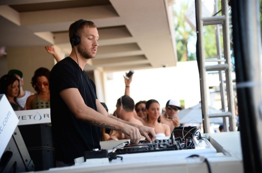 Photo Flash: Calvin Harris and TJR Take Over Wet Republic in Las Vegas Image