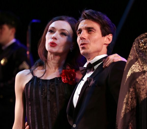 Irina Dvorovenko, Joaquin De Luz  Photo