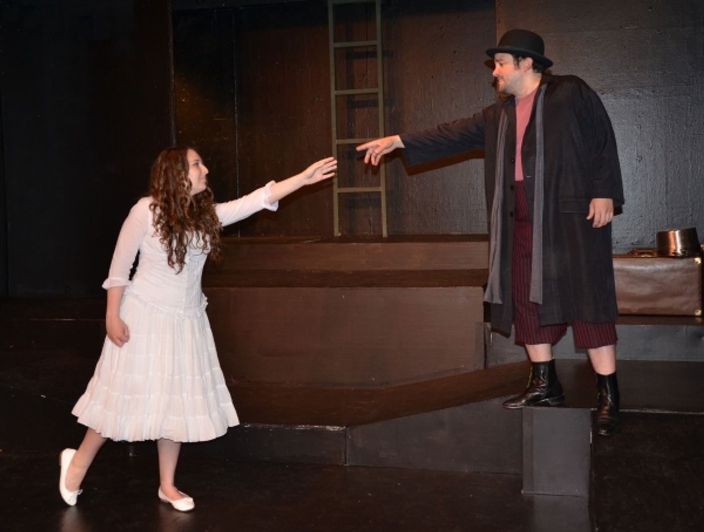 Photo Flash: First Look at Oyster Mill Playhouse's 'THE ROAR OF THE GREASEPAINT'  Image