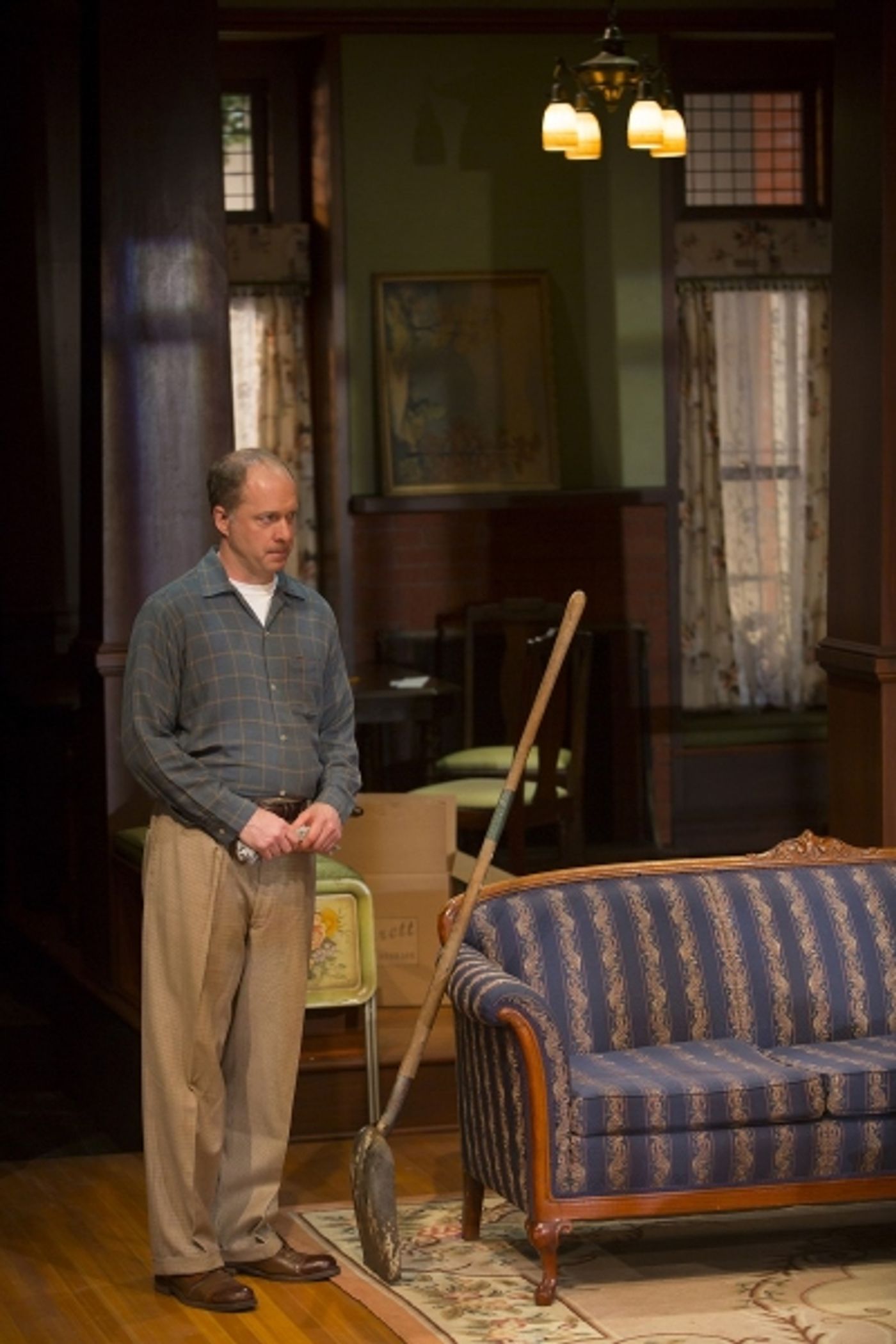 Photo Flash: First Look at Alice Ripley, Daniel Jenkins and More in Long Wharf's CLYBOURNE PARK  Image