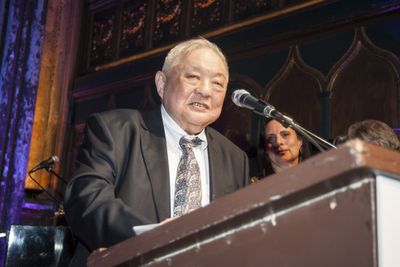 Ming Cho Lee Photo