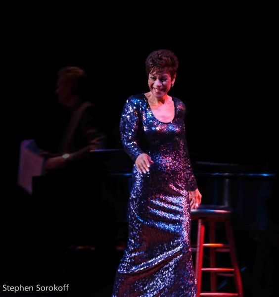 Iris Williams Photo