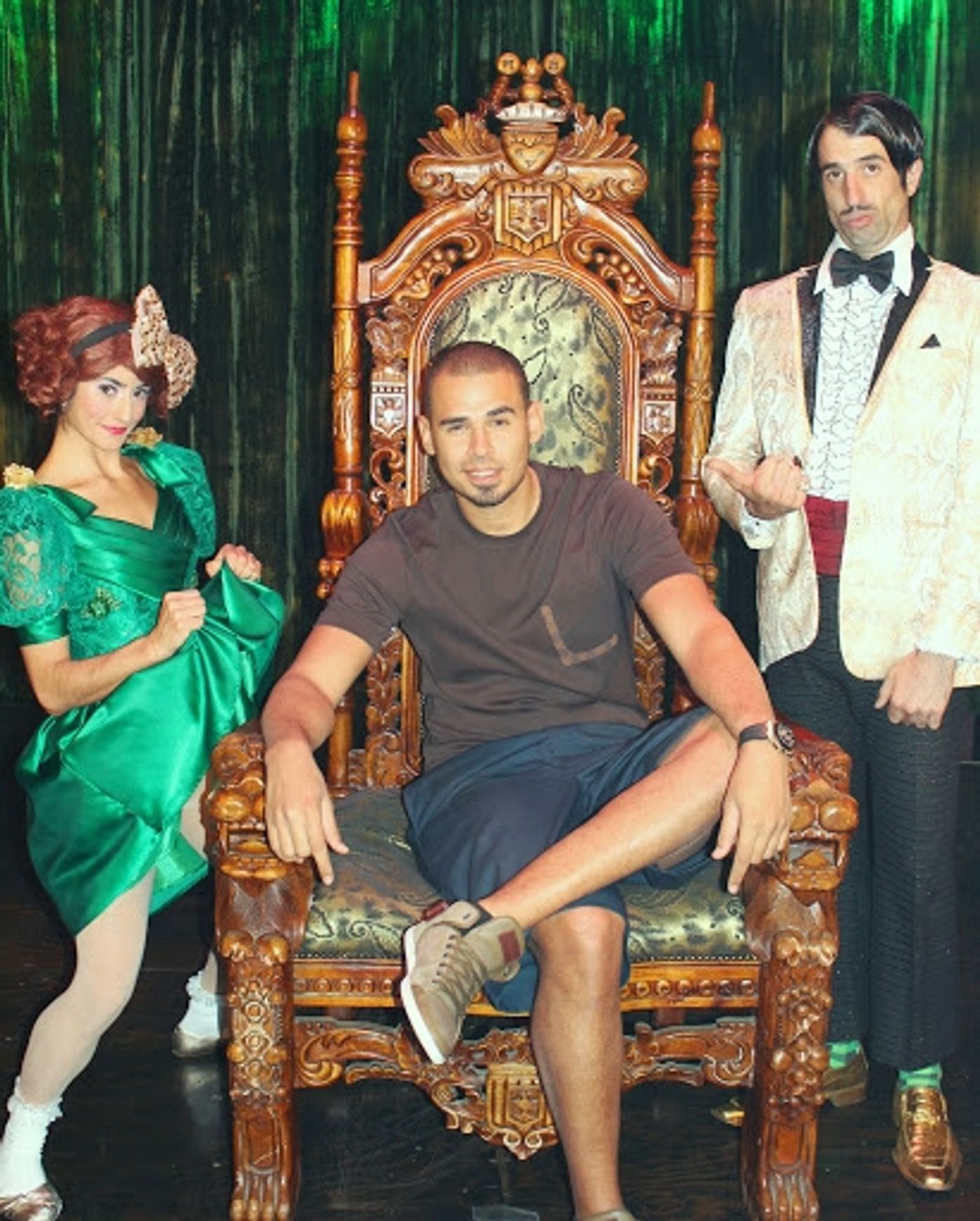 Photo Flash: DJ Afrojack Visits ABSINTHE  Image