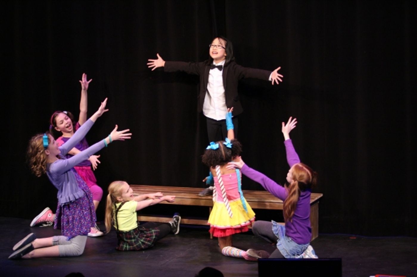 Photo Flash: Miss NY, ANNIE Orphans and More Perform at West Side YMCA Benefit  Image