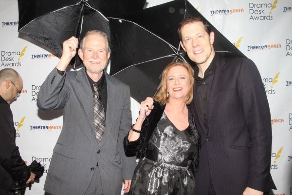 Photo Coverage: Rain + Stars = The 2013 Drama Desk Awards Arrivals! — photo 33 of 47