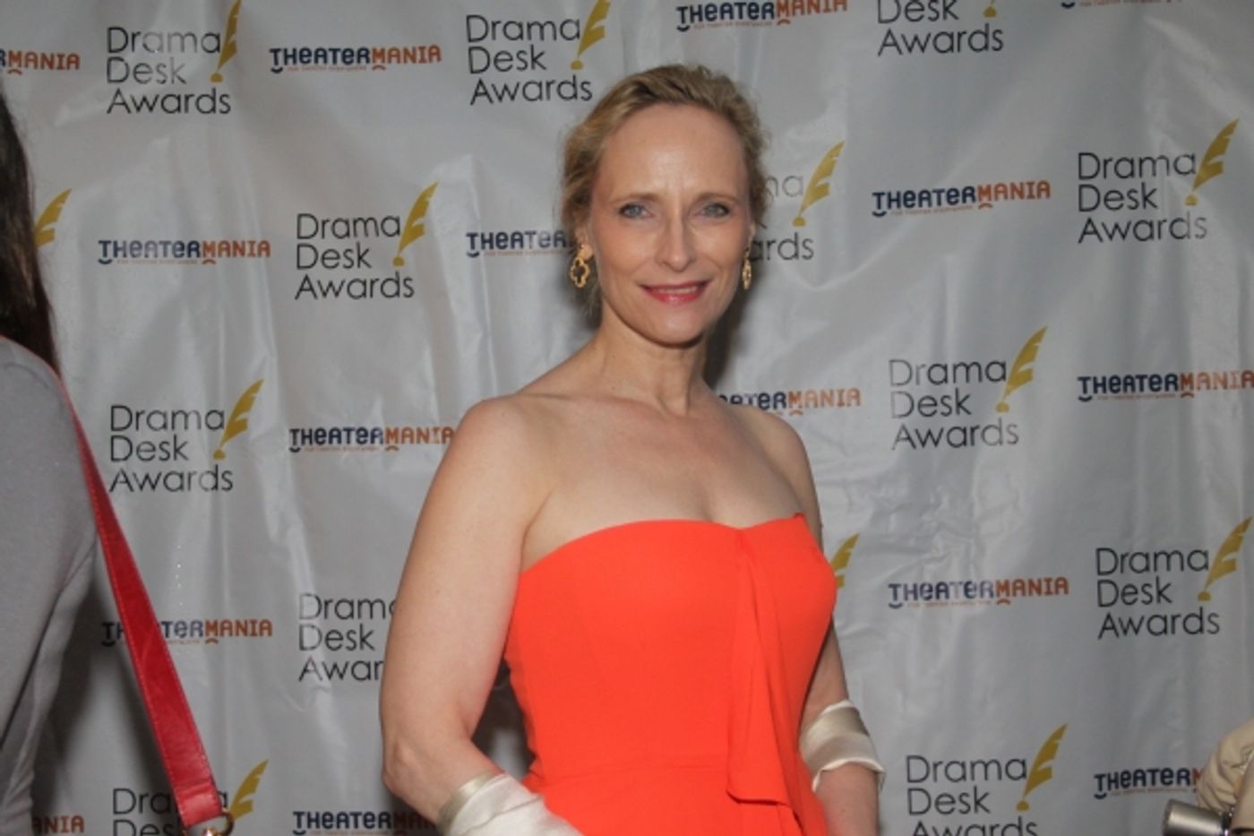 Photo Coverage: Rain + Stars = The 2013 Drama Desk Awards Arrivals! Image