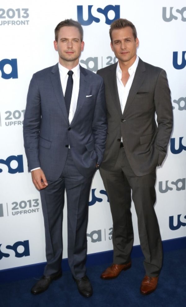 Patrick J. Adams, Gabriek Macht Photo