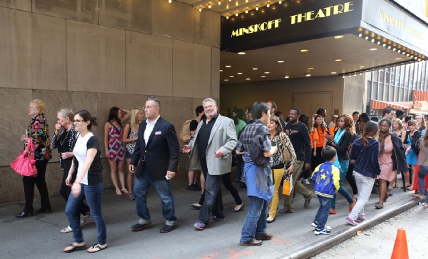 Photo Coverage: Harvey Fierstein and KINKY BOOTS Celebrate the Brooklyn Diner's New 'Harvey Hot Dog'!  Image
