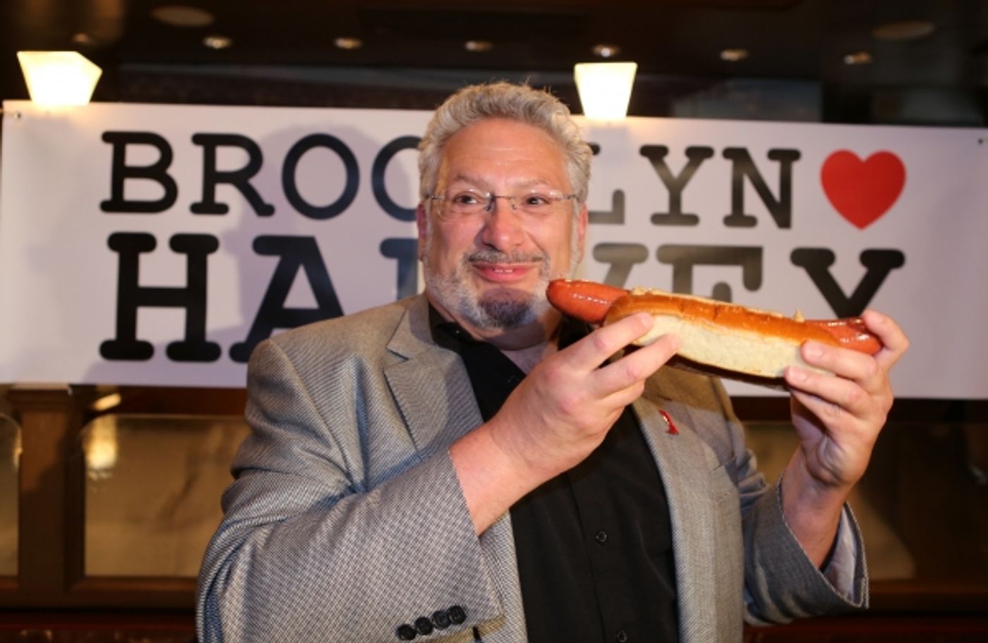 Photo Coverage: Harvey Fierstein and KINKY BOOTS Celebrate the Brooklyn Diner's New 'Harvey Hot Dog'!  Image