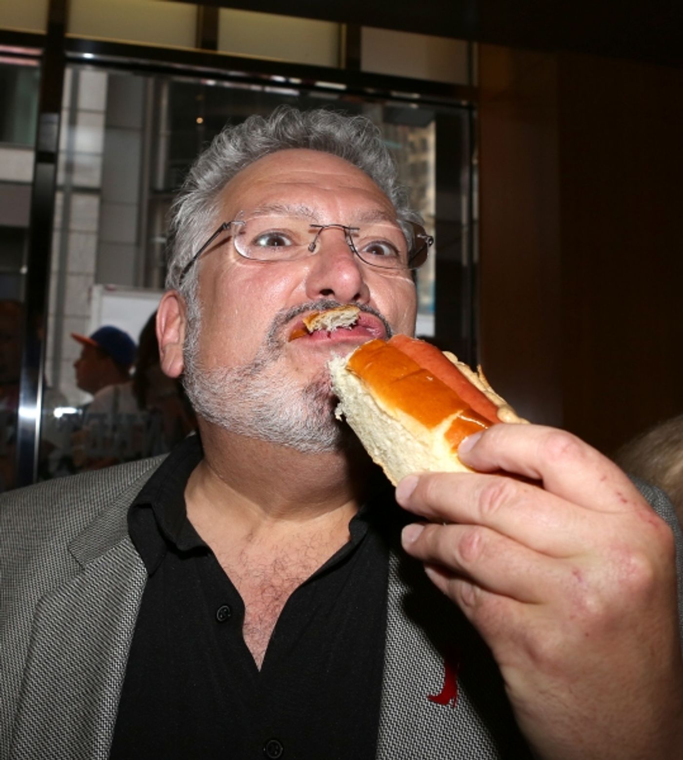 Photo Coverage: Harvey Fierstein and KINKY BOOTS Celebrate the Brooklyn Diner's New 'Harvey Hot Dog'!  Image