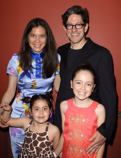 ÃƒÅ Diane Paulus and Randy Weiner with daughters Katharine & Natalie  Photo