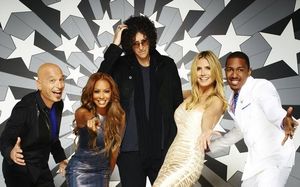 AMERICA''S GOT TALENT -- Season:8 -- Pictured: (l-r) Howie Mandel, Mel B, Howard Ster Photo