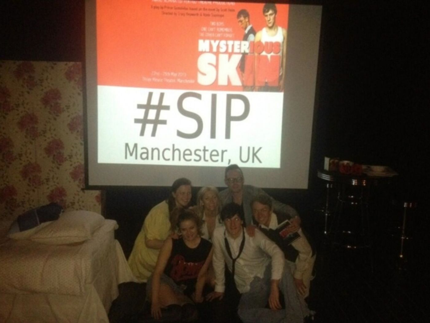 Photo Flash: Saturday Intermission Pics, May 25 - Cast of KINKY BOOTS Braves the Rain, Holland Taylor, & More! Image