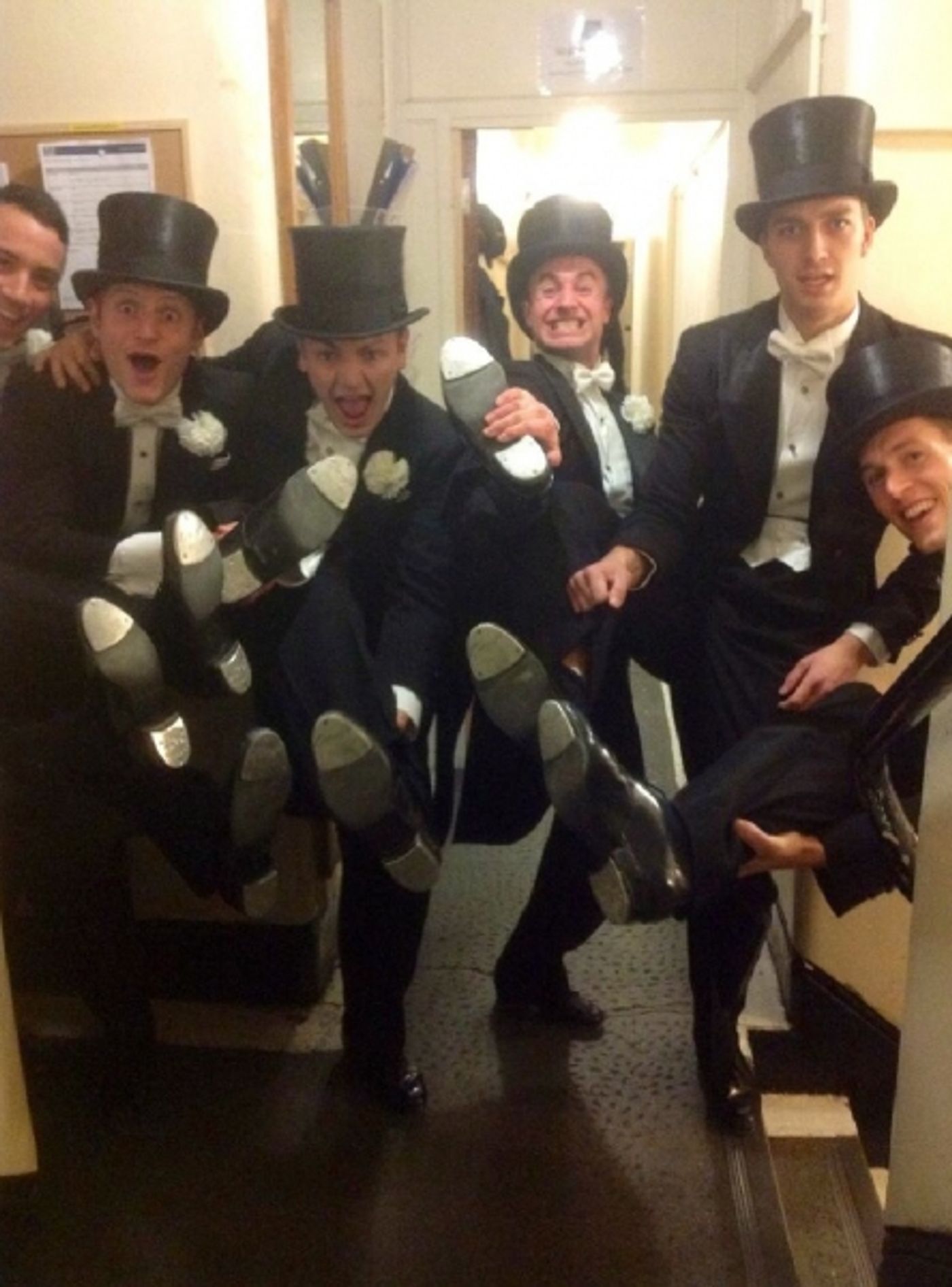 Photo Flash: Saturday Intermission Pics, May 25 - Cast of KINKY BOOTS Braves the Rain, Holland Taylor, & More! Image