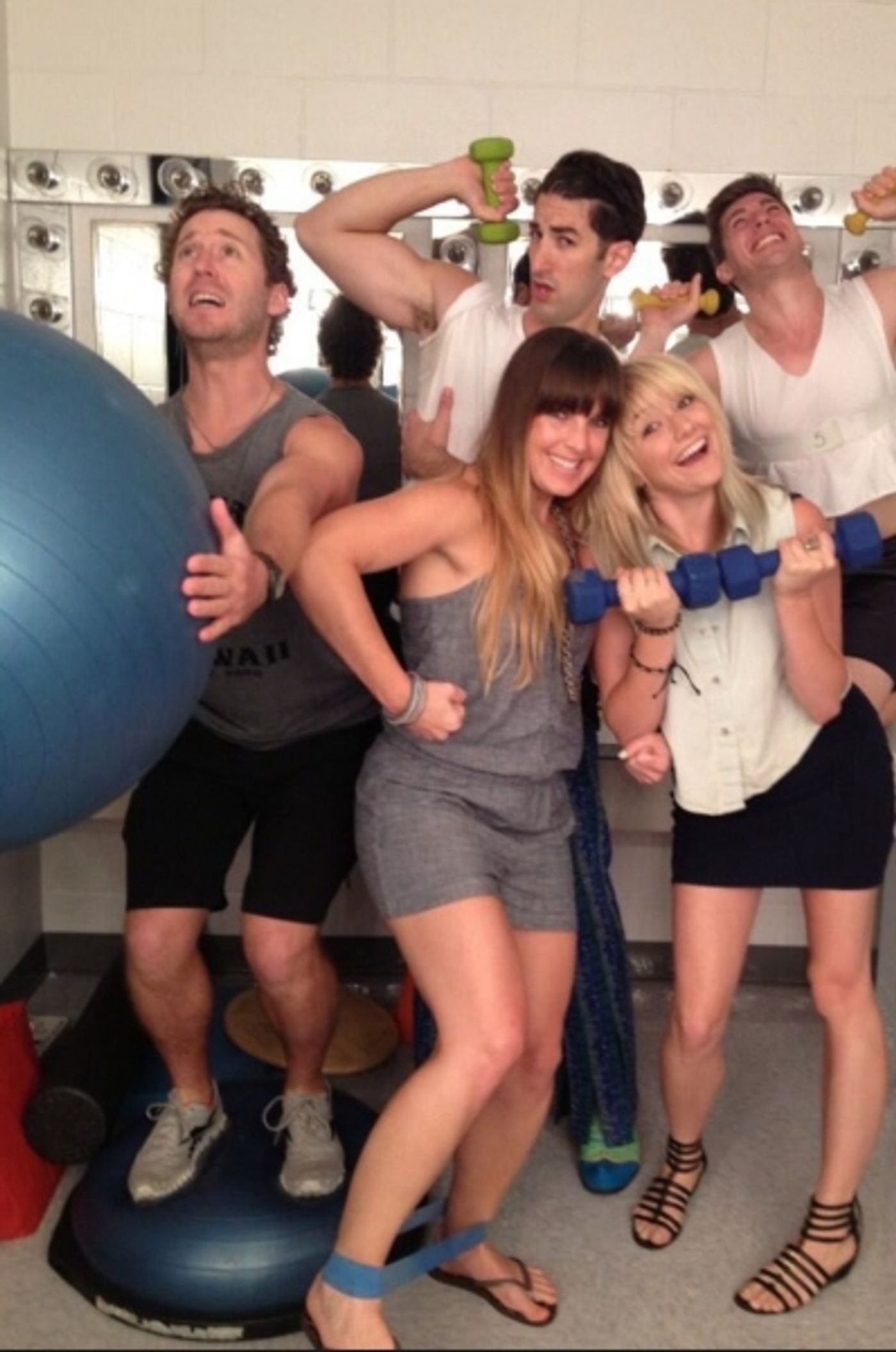 Photo Flash: Saturday Intermission Pics, May 25 - Cast of KINKY BOOTS Braves the Rain, Holland Taylor, & More! Image