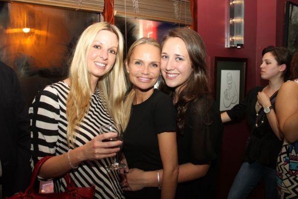 Julie Trussell, Kristin Chenoweth and Amy Shaughnessy Photo