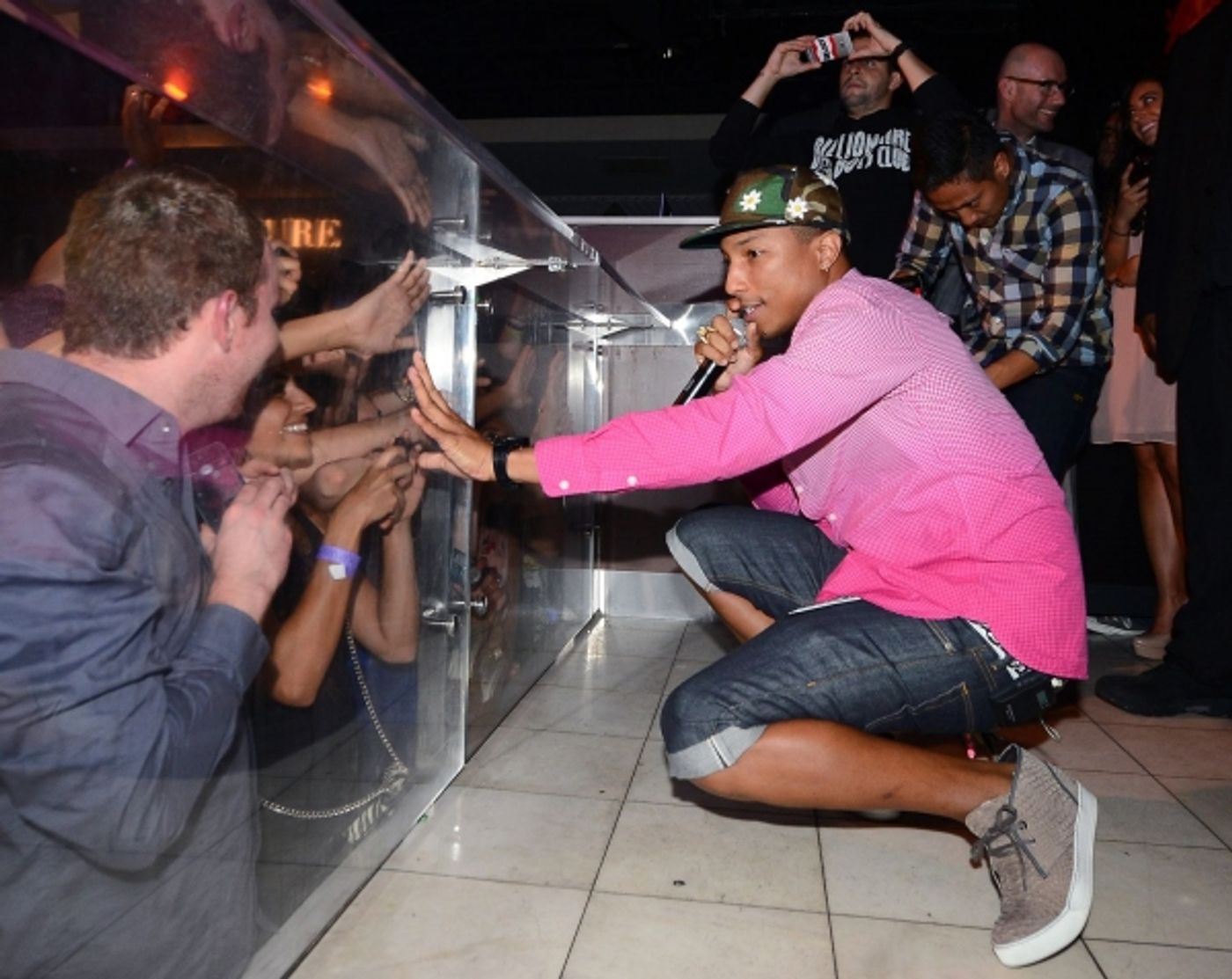 Photo Flash: Pharrell Williams Performs Live at PURE Nightclub  Image