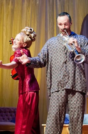 Annie Floor and Erik Floor @ BroadwayWorld Annie Floor and Erik Floor Photo