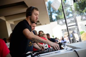Calvin Harris @ BroadwayWorld Calvin Harris Photo