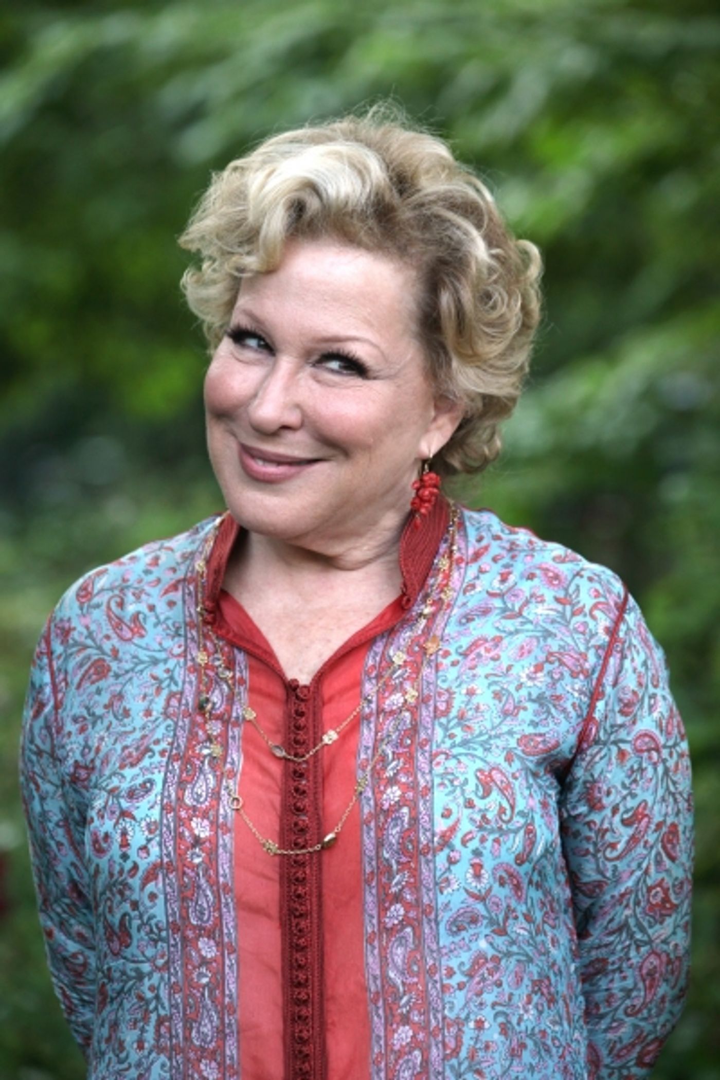 Photo Coverage: Bette Midler Celebrates 18 Years at NYRP's Spring Picnic!  Image