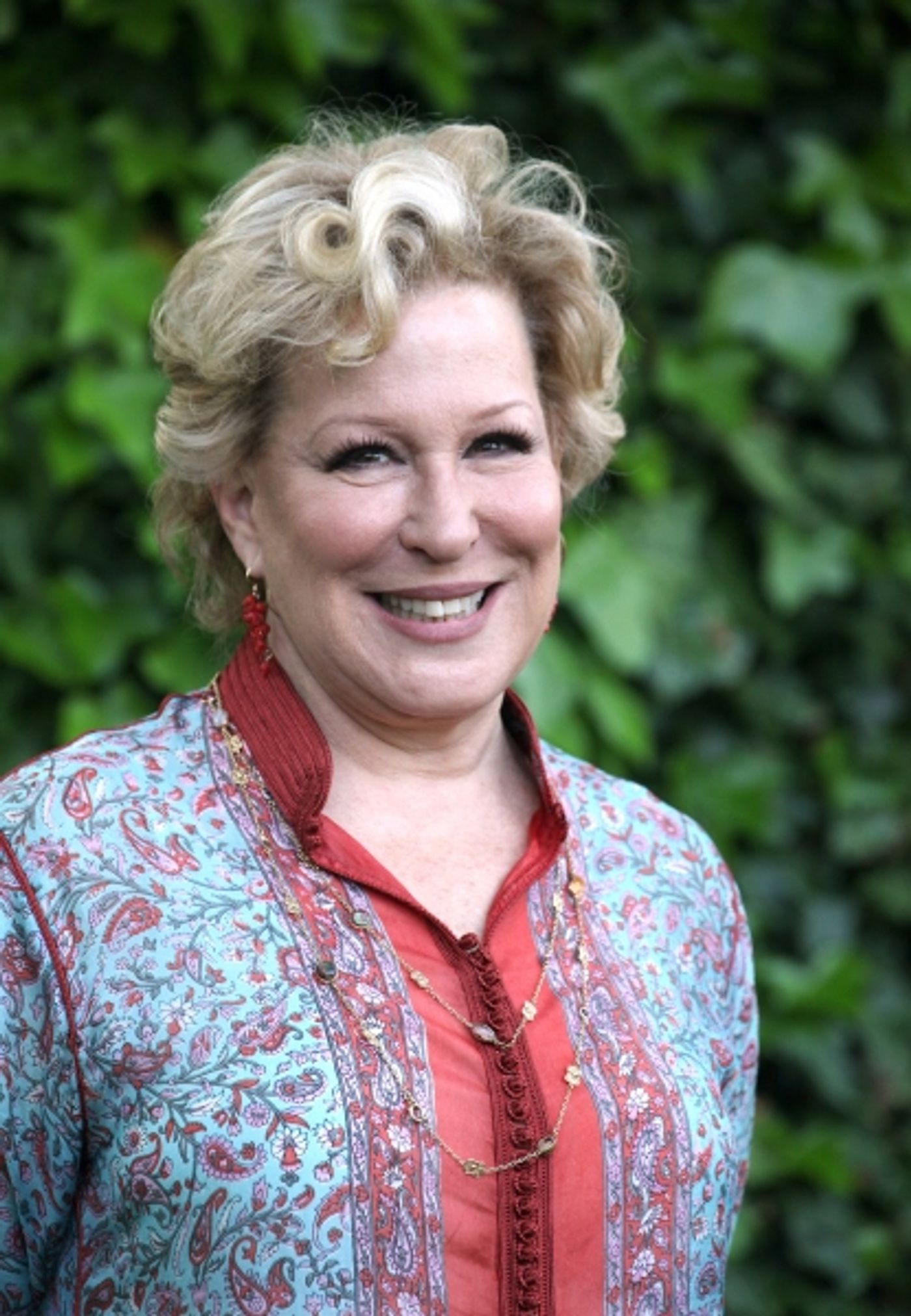 Photo Coverage: Bette Midler Celebrates 18 Years at NYRP's Spring Picnic!  Image