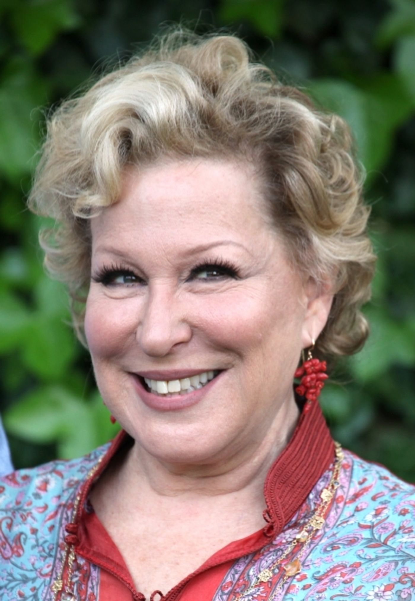Photo Coverage: Bette Midler Celebrates 18 Years at NYRP's Spring Picnic!  Image