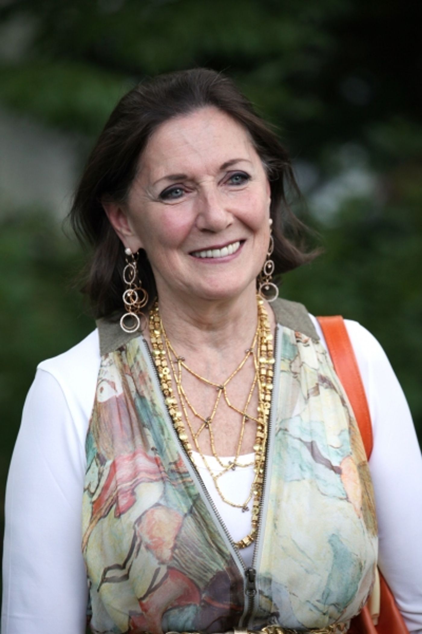 Photo Coverage: Bette Midler Celebrates 18 Years at NYRP's Spring Picnic!  Image