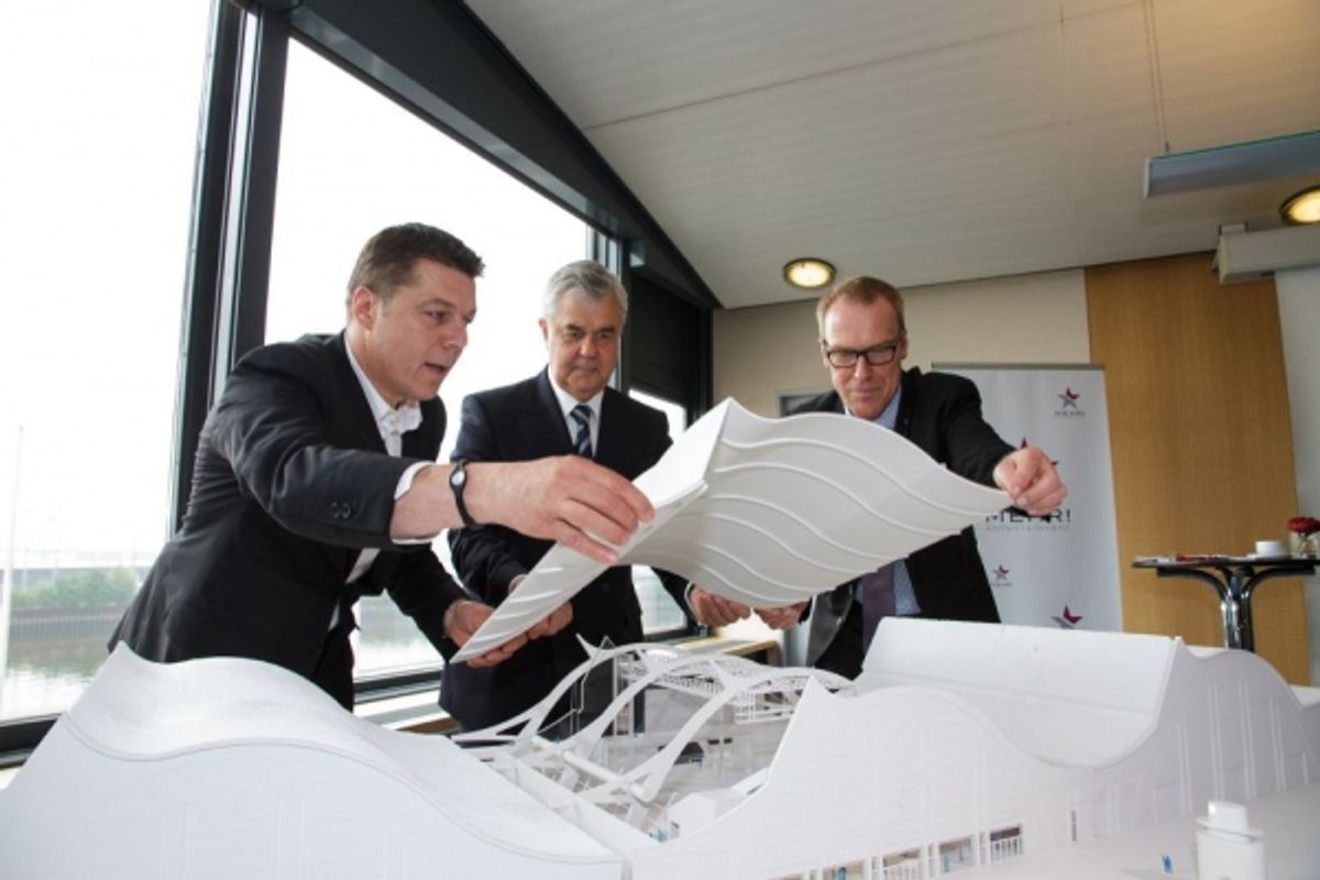 Maik Klokow (CEO Mehr! Entertainment), Frank Horch (HamburgÃ¢â‚¬â„¢s minister of trade and commerce) and Torsten Berens (manager GroÃ�'Å¸markt Hamburg) at 