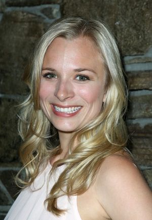 Tess Soltau @ BroadwayWorld Tess Soltau Photo