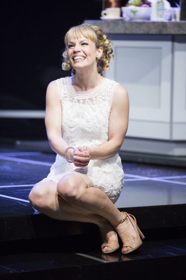 Amy (Erin Weaver) Photo