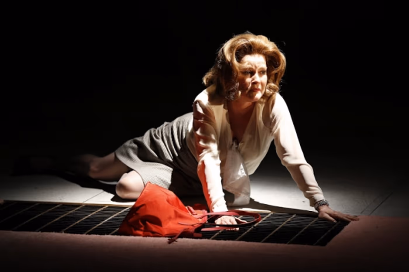 Photo Flash: First Look at Kathleen Chalfant and More in Vineyard Theatre's SOMEWHERE FUN Image
