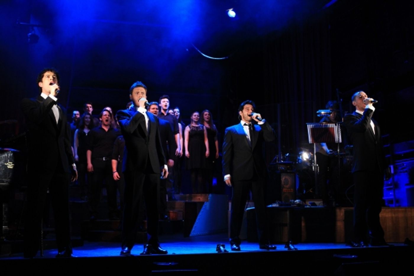 Photo Flash: First Look at THE WEST END MEN at the Vaudeville Theatre  Image