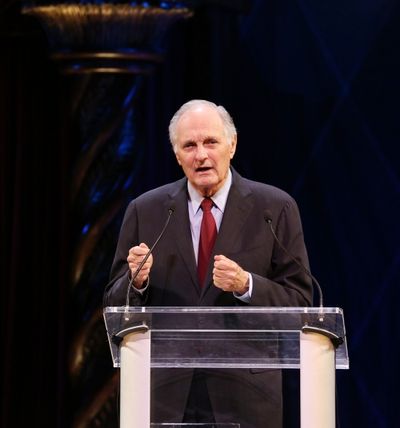 Alan Alda  Photo