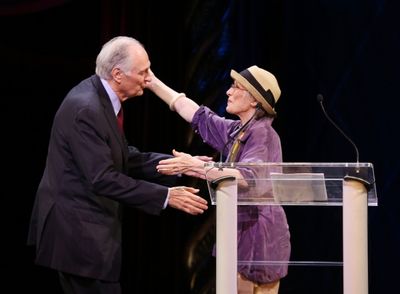 Alan Alda, Patricia Elliott  Photo