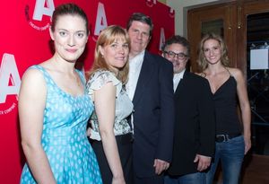 Zoe Perry, Kelly McAndrew, Rod McLachlan, Bob Krakower, Jessica Cummings @ BroadwayWorld Zoe Perry, Kelly McAndrew, Rod McLachlan, Bob Krakower, Jessica Cummings Photo