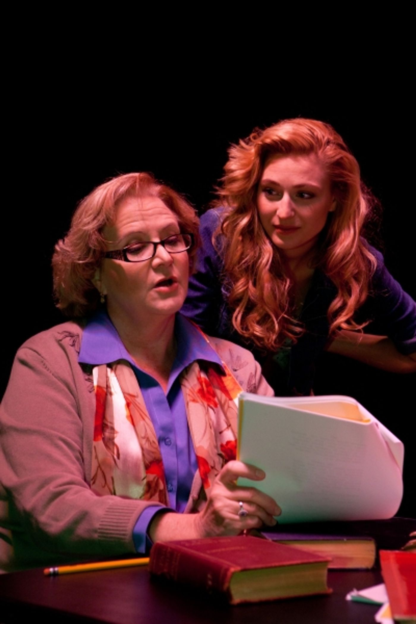 Photo Flash: First Look at Mad Cow Theatre's COLLECTED STORIES, Opening 6/21  Image
