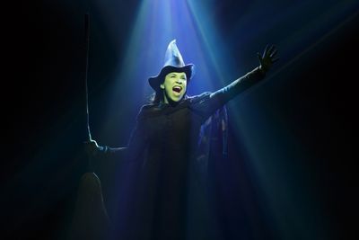 Lindsay Mendez Photo