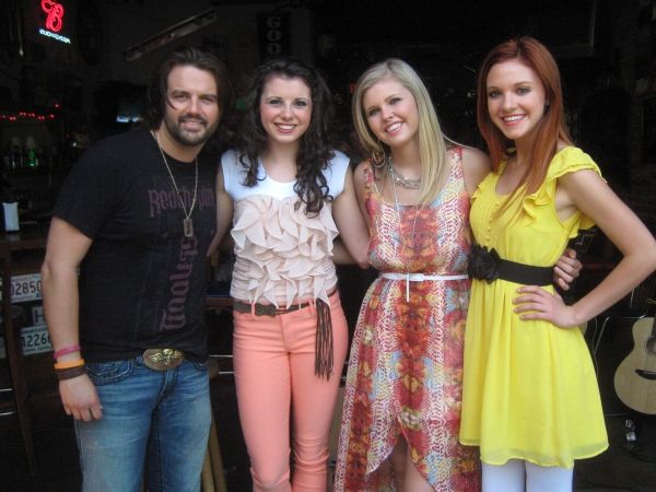 Tommy Dalton with the singers of Jetset Getset: Sadie Loveland, Tori Little and Avery Photo