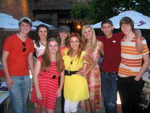 Jetset Getset with Emmy Russell. L-R: Jason Owens, Sadie Loveland, Emmy Russell, Gillian Bowman, Avery Eliason, Tori Little, Justen Jette and Paul Kelley. @ BroadwayWorld Jetset Getset with Emmy Russell. L-R: Jason Owens, Sadie Loveland, Emmy Russell, Gill Photo