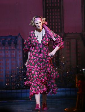 Jane Lynch @ BroadwayWorld Jane Lynch Photo