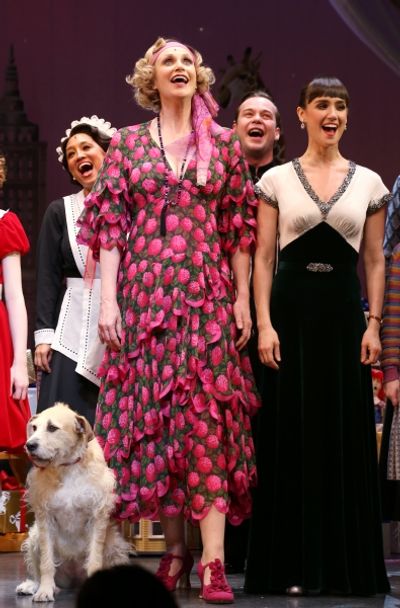 Jane Lynch, Brynn O''Malley & the cast  Photo