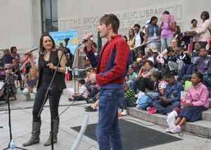 Jennifer Sanchez, Reeve Carney @ BroadwayWorld Jennifer Sanchez, Reeve Carney Photo