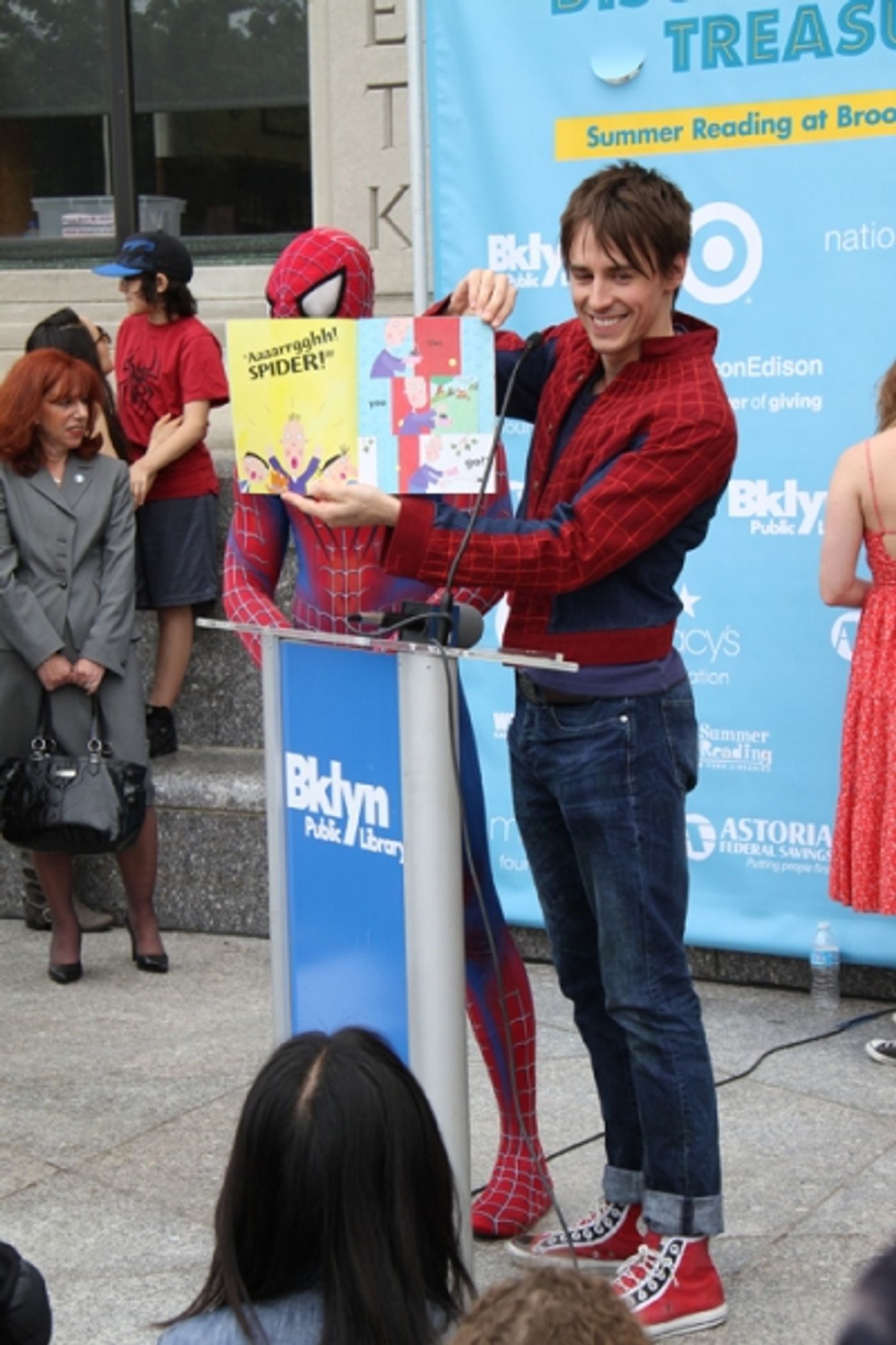 Photo Flash: Cast of SPIDER-MAN Performs at Brooklyn Public Library  Image
