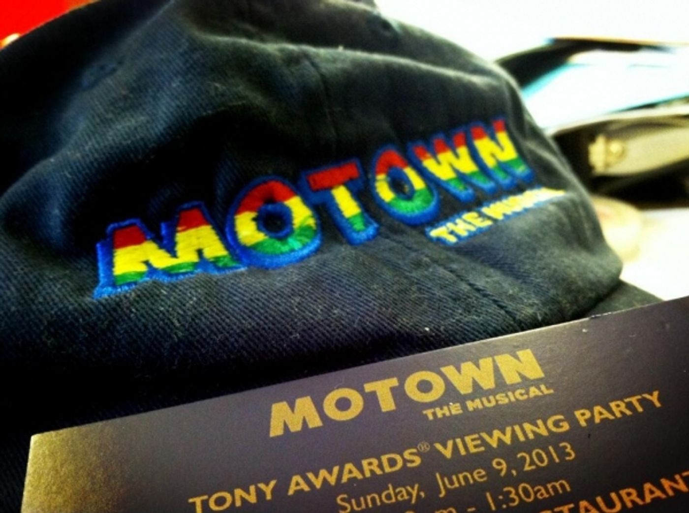 Photo Flash: Saturday Intermission Pics, June 8 - KINKY BOOTS, BOOK OF MORMON and More Prep for the Tonys! Image