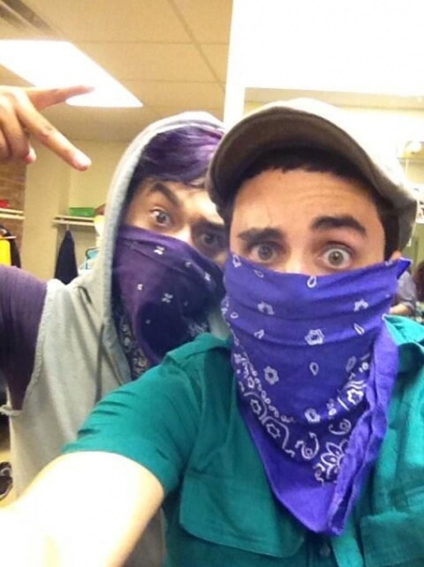 Photo Flash: Saturday Intermission Pics, June 8, Part 2 - NEWSIES Celebrates 500 Performances, and the Tony Prepping Continues! Image